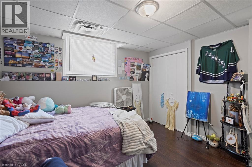 












179 VANCOUVER Street

,
London,




Ontario
N5W4R5

