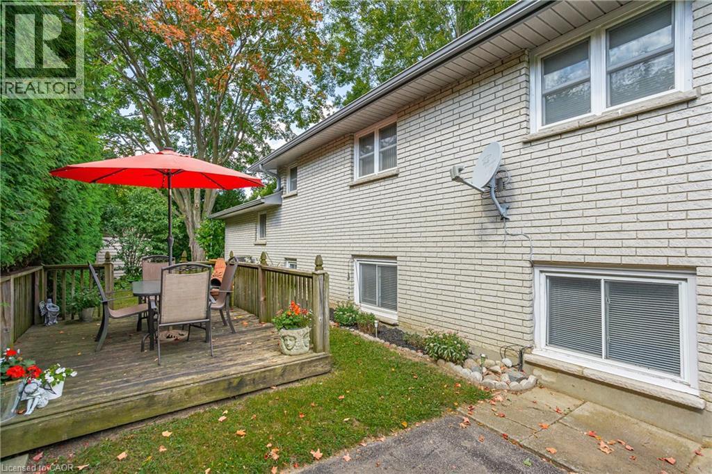 












179 VANCOUVER Street

,
London,




Ontario
N5W4R5

