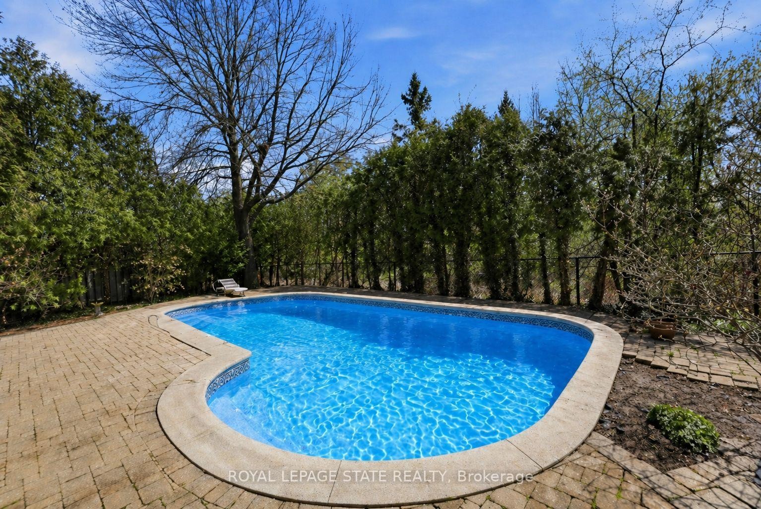 









47


Macdougall

Drive,
Hamilton,




ON
L9H 6X8

