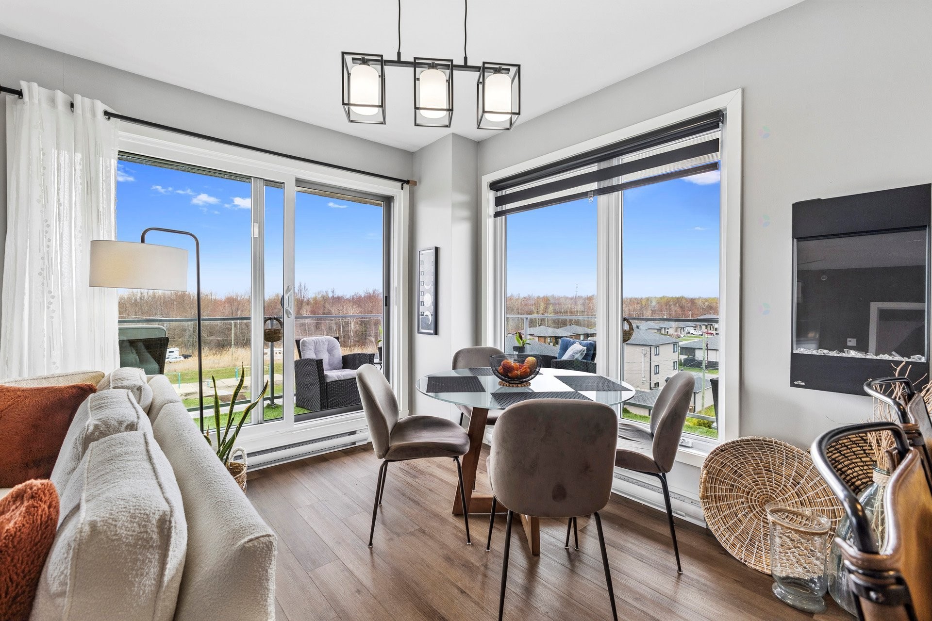 









170


Rue Principale

, 502,
Saint-Zotique,




QC
J0P1Z0

