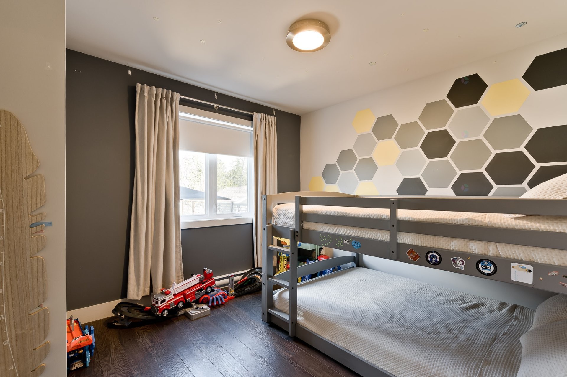 









1326


Rue Adélard-Dumas

,
Sherbrooke (Fleurimont),




QC
J1E4M5

