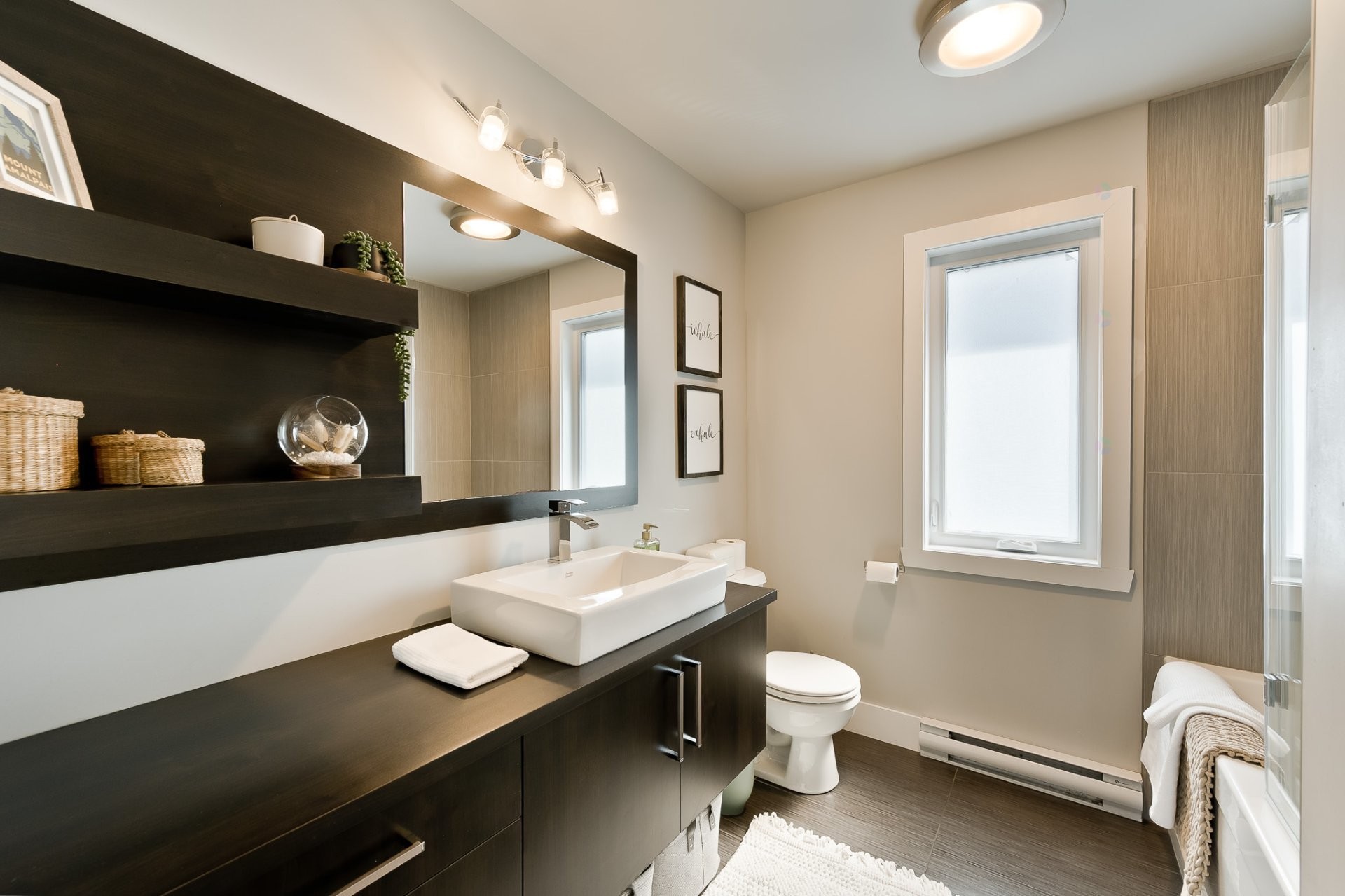 









1326


Rue Adélard-Dumas

,
Sherbrooke (Fleurimont),




QC
J1E4M5


