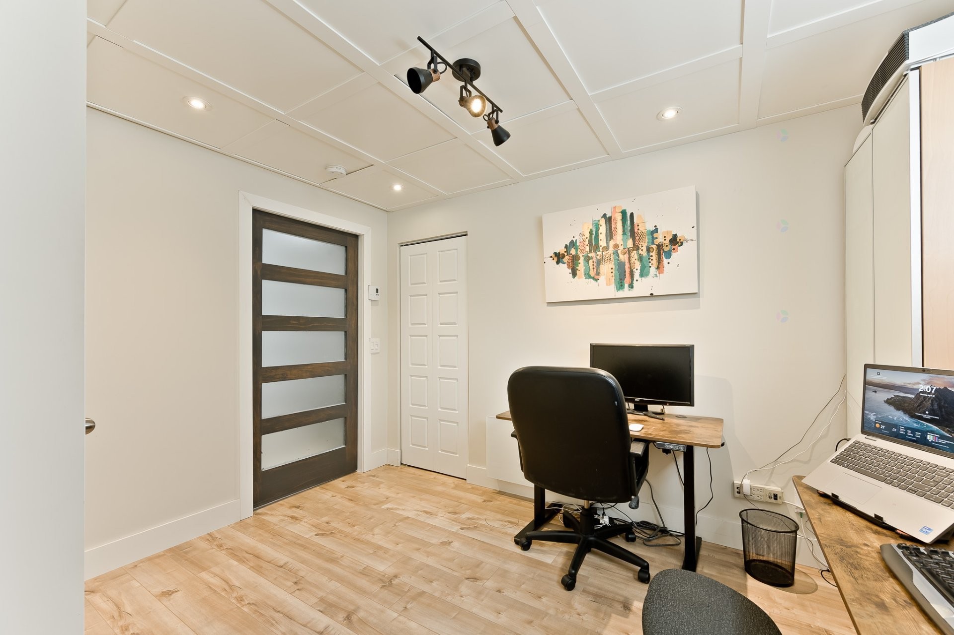 









1326


Rue Adélard-Dumas

,
Sherbrooke (Fleurimont),




QC
J1E4M5

