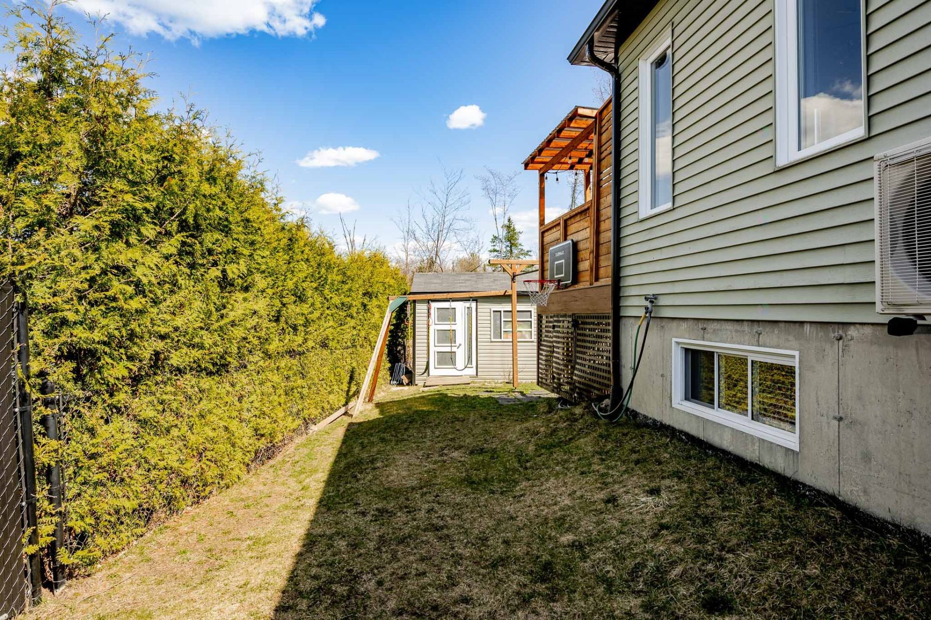 









1326


Rue Adélard-Dumas

,
Sherbrooke (Fleurimont),




QC
J1E4M5

