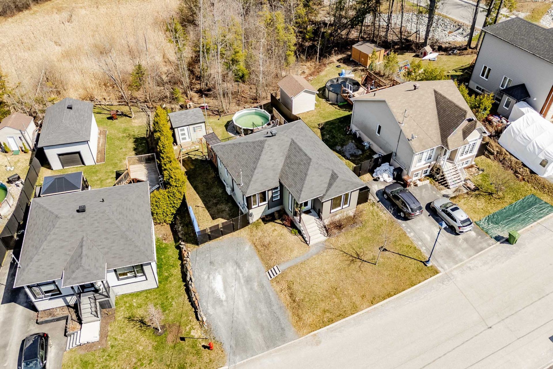 









1326


Rue Adélard-Dumas

,
Sherbrooke (Fleurimont),




QC
J1E4M5

