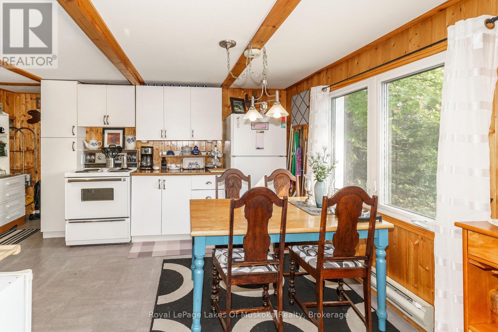 












1119 GRIST MILL LANE

,
Algonquin Highlands (Livingstone),




Ontario
P0A1E0

