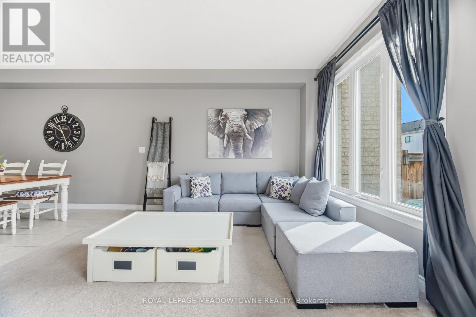 












21 SHARPE CRESCENT

,
New Tecumseth,




Ontario
L0G1W0


