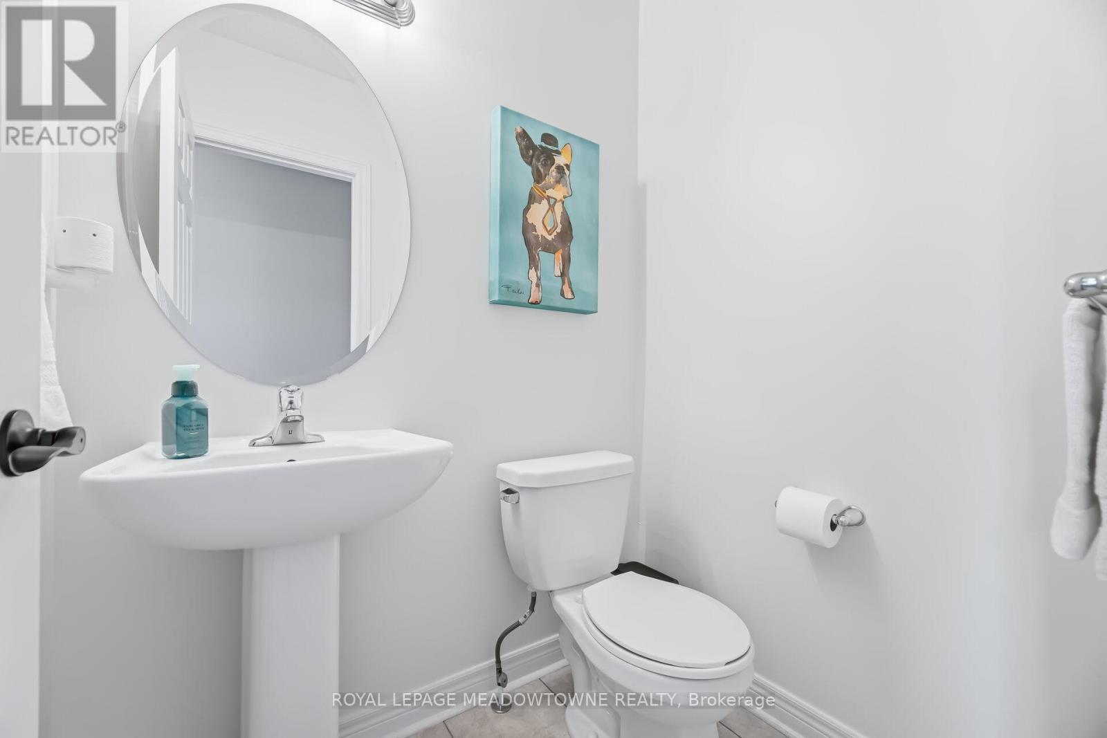 












21 SHARPE CRESCENT

,
New Tecumseth,




Ontario
L0G1W0

