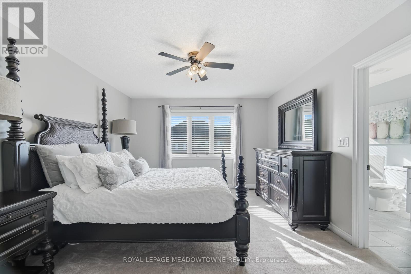 












21 SHARPE CRESCENT

,
New Tecumseth,




Ontario
L0G1W0

