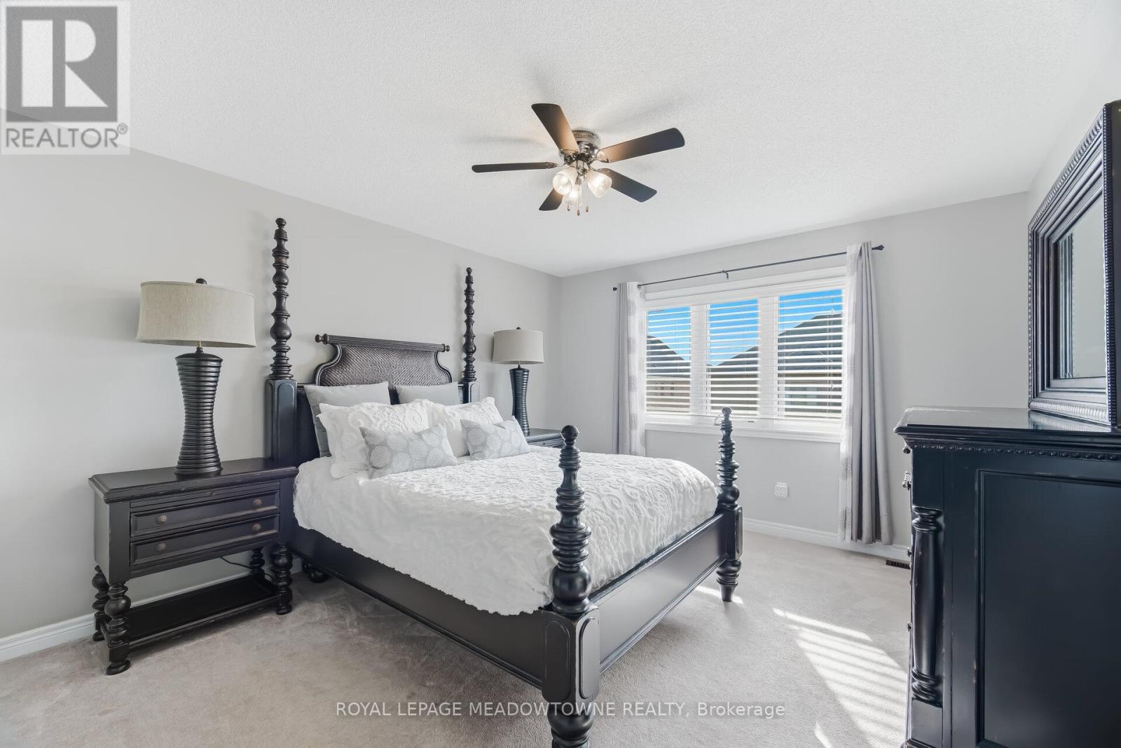 












21 SHARPE CRESCENT

,
New Tecumseth,




Ontario
L0G1W0

