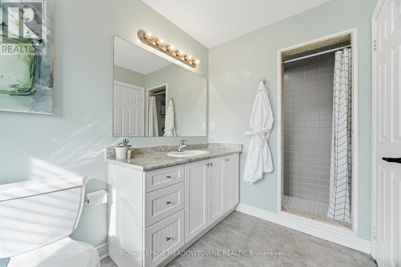 












21 SHARPE CRESCENT

,
New Tecumseth,




Ontario
L0G1W0

