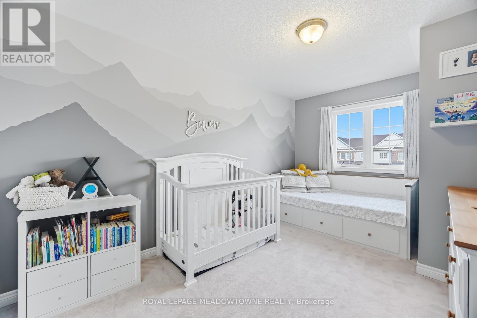 












21 SHARPE CRESCENT

,
New Tecumseth,




Ontario
L0G1W0

