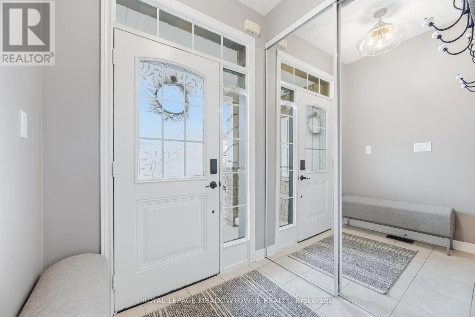 












21 SHARPE CRESCENT

,
New Tecumseth,




Ontario
L0G1W0

