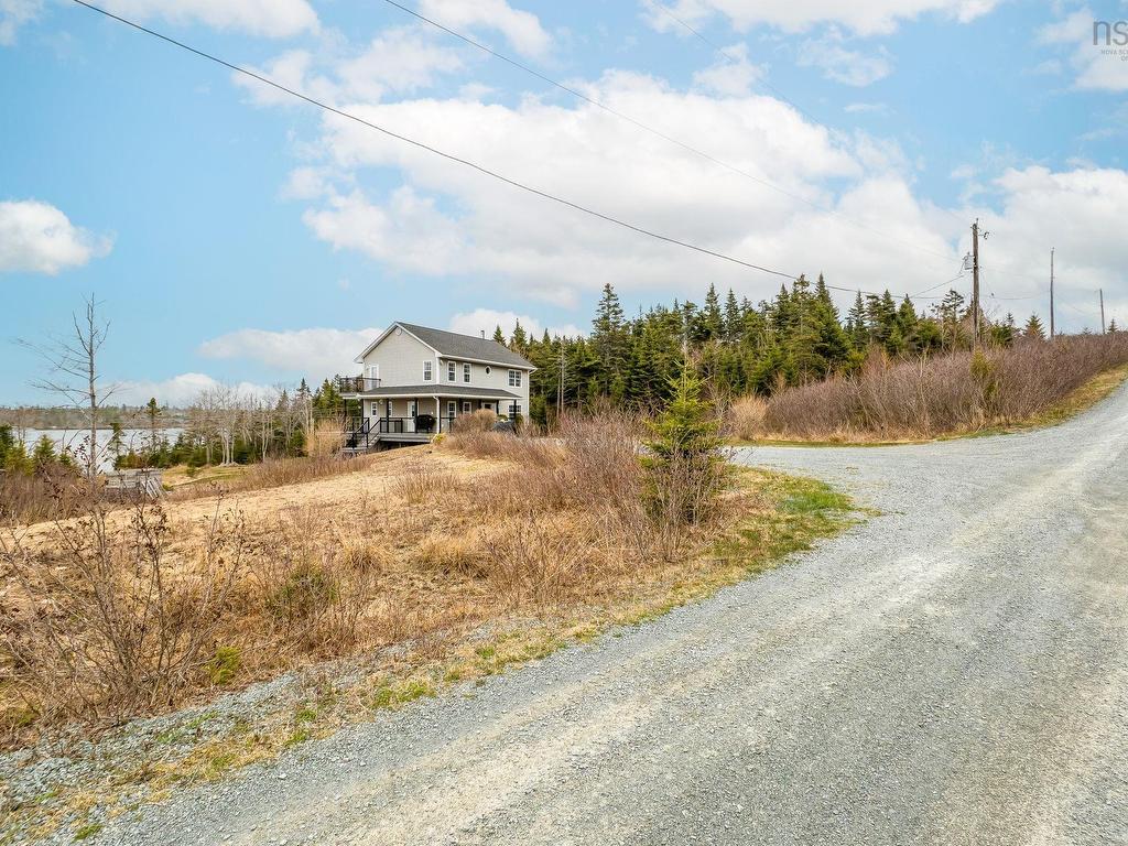 












145 Yellowleaf Lane

,
Portuguese Cove,




NS
B3V 0E7

