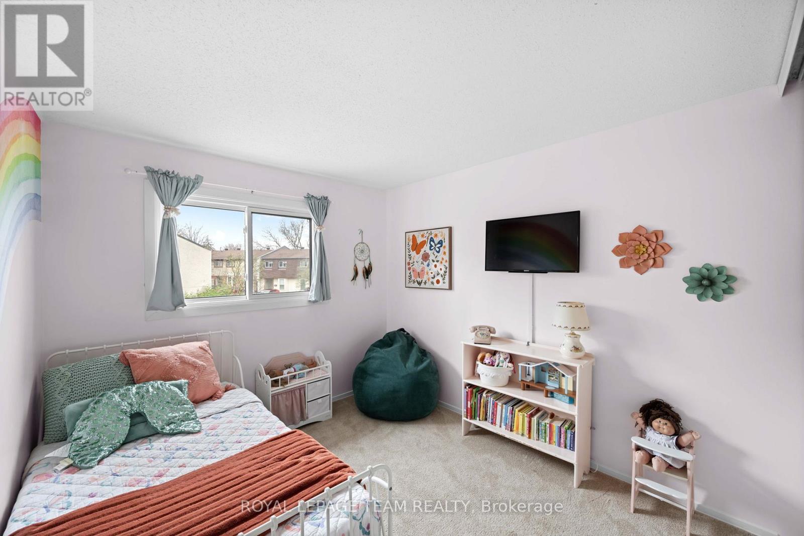 












42 - 1257 PRIORY LANE

,
Ottawa,




Ontario
K1C1Z8

