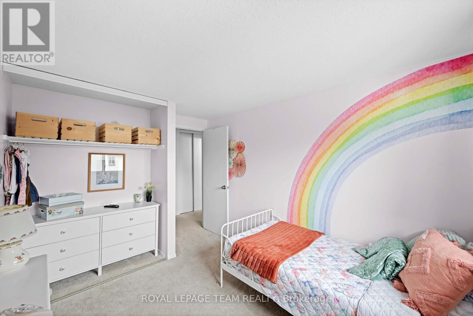 












42 - 1257 PRIORY LANE

,
Ottawa,




Ontario
K1C1Z8

