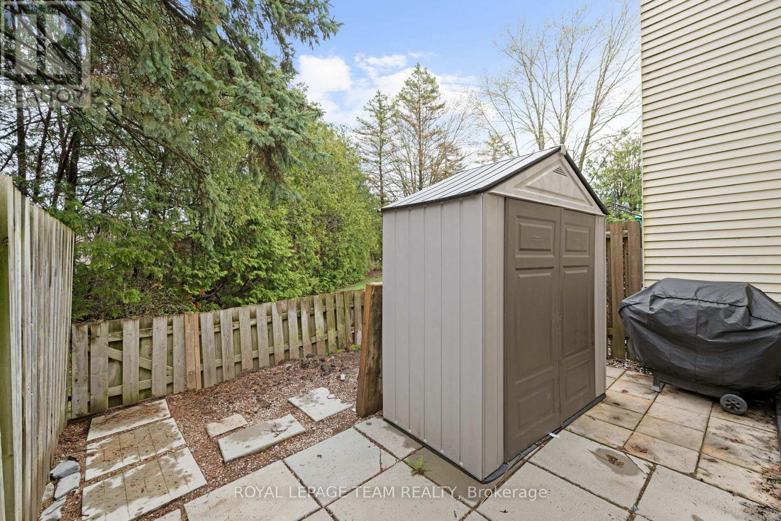 












42 - 1257 PRIORY LANE

,
Ottawa,




Ontario
K1C1Z8


