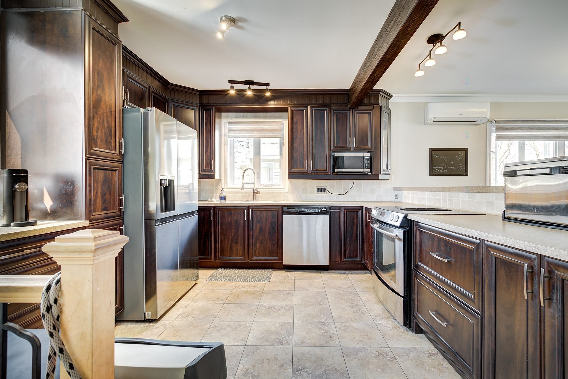 









36


Av. Dubé

,
Montréal-Est,




QC
H1B4W6

