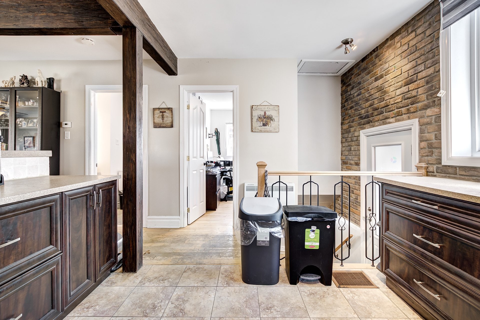 









36


Av. Dubé

,
Montréal-Est,




QC
H1B4W6

