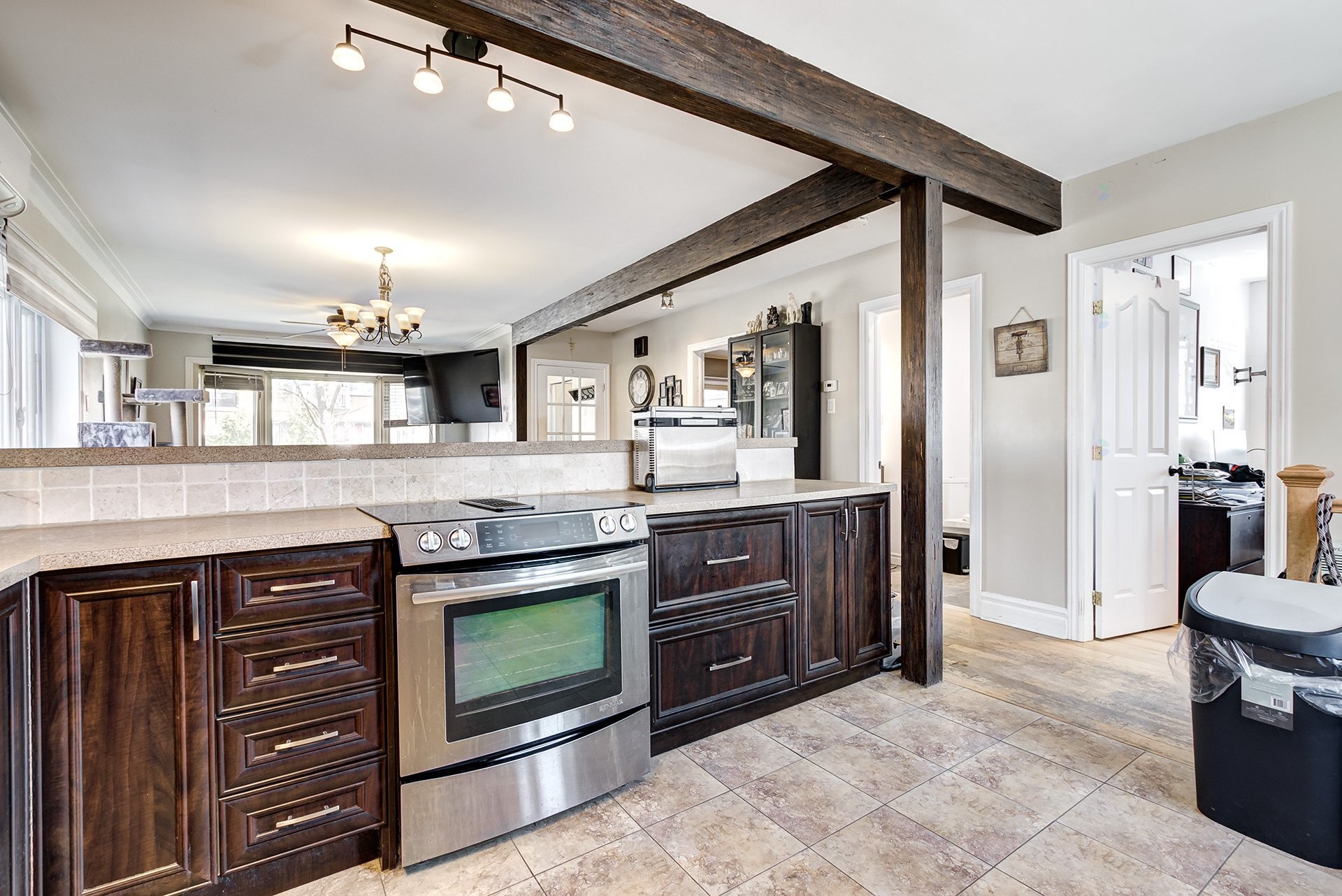









36


Av. Dubé

,
Montréal-Est,




QC
H1B4W6

