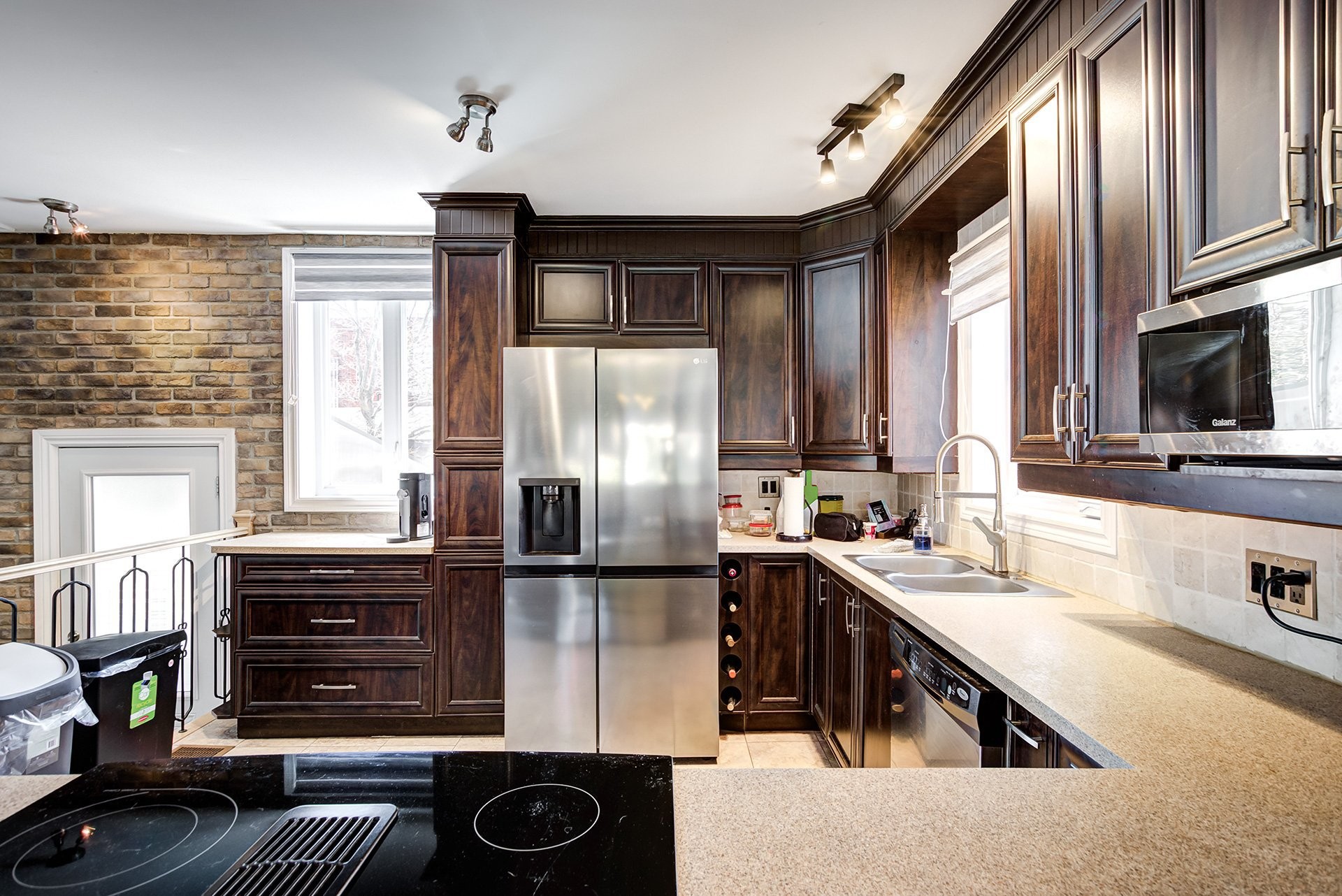 









36


Av. Dubé

,
Montréal-Est,




QC
H1B4W6

