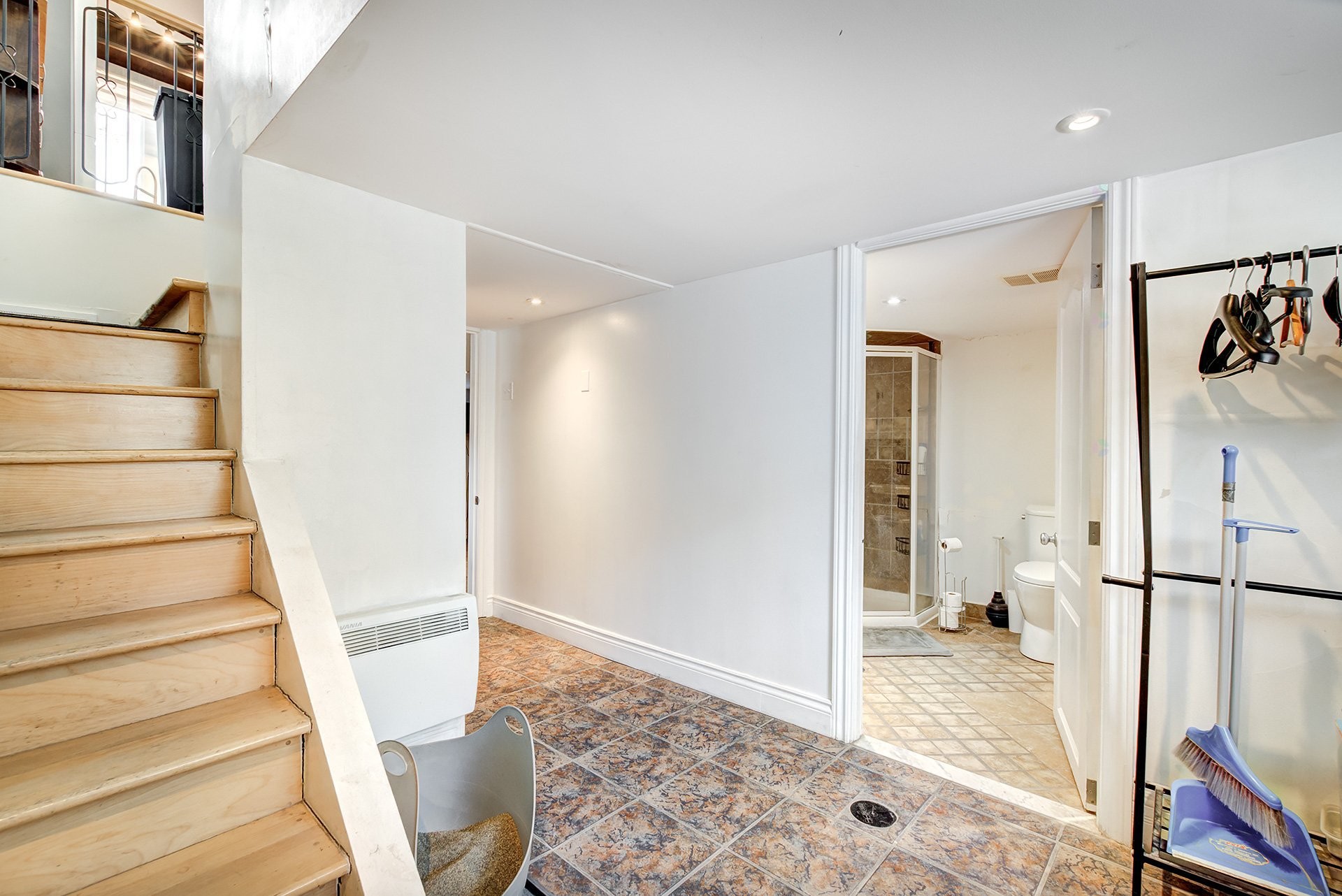









36


Av. Dubé

,
Montréal-Est,




QC
H1B4W6

