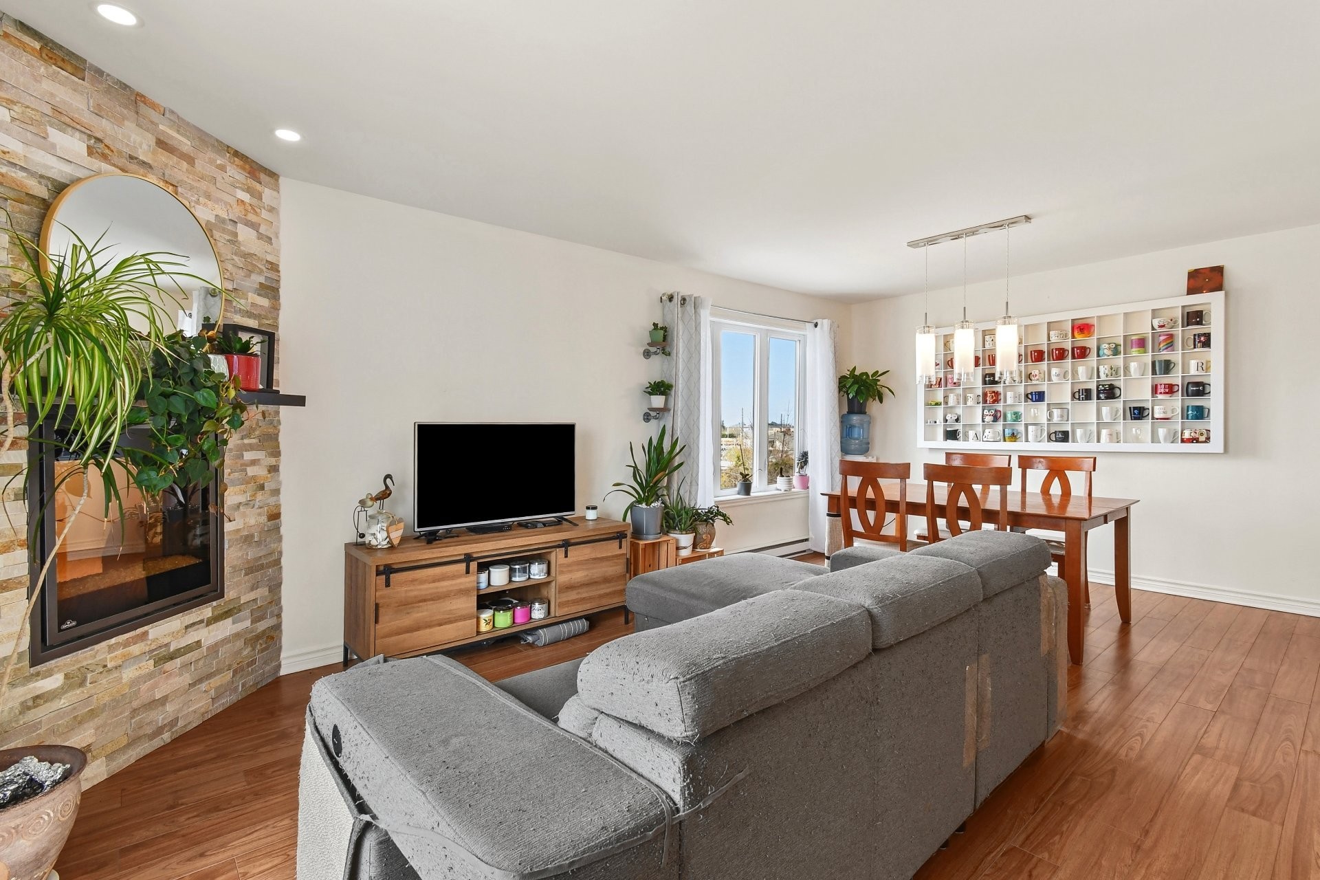 









34


Rue Catherine

,
Saint-Rémi,




QC
J0L2L0

