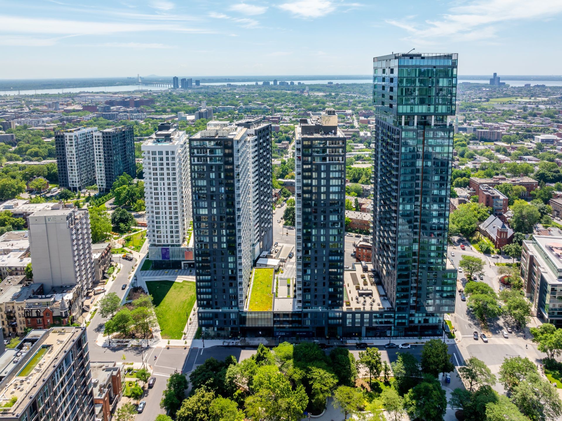 









2300


Rue Tupper

, 803,
Montréal (Ville-Marie),




QC
H3H0B9

