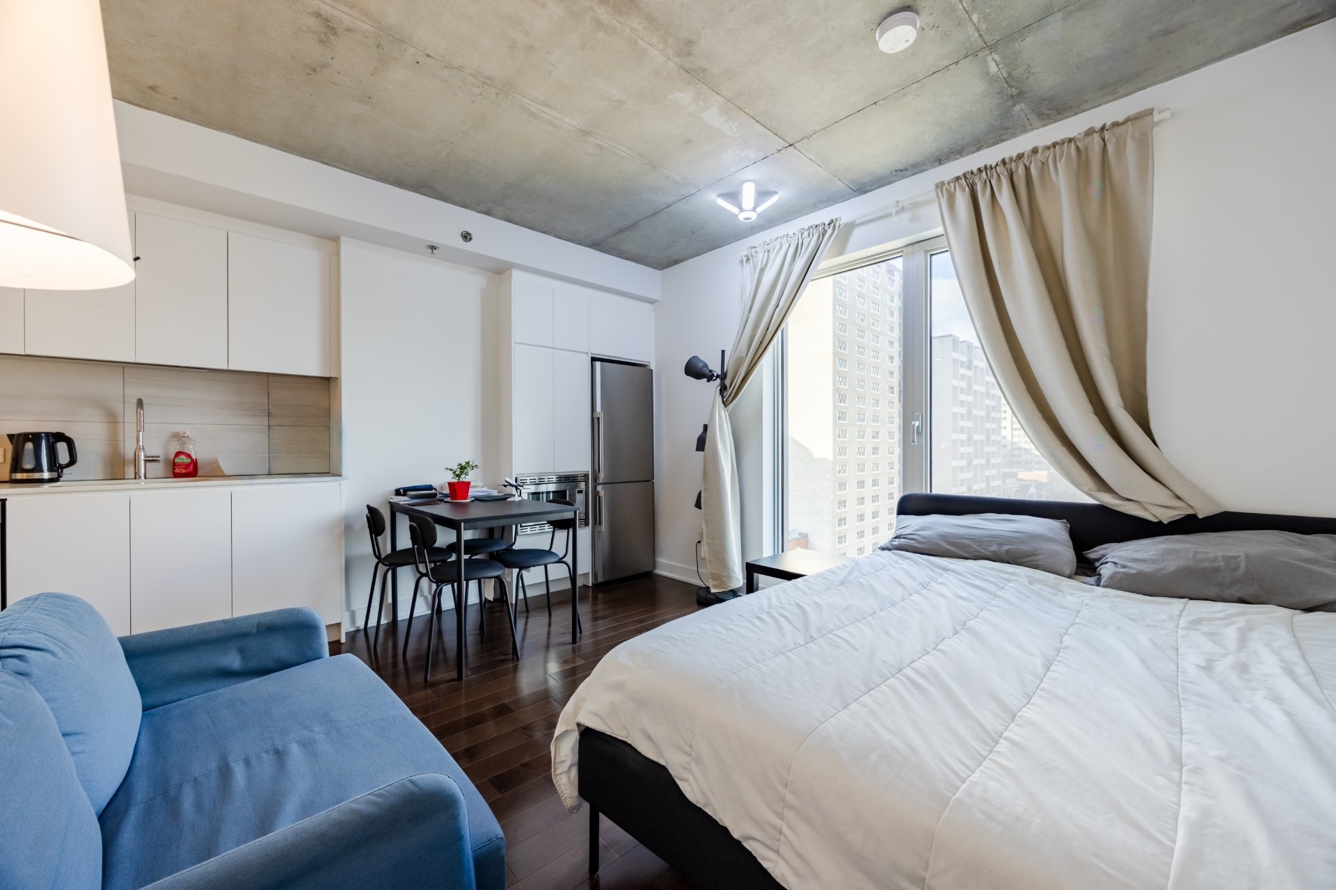 









2300


Rue Tupper

, 803,
Montréal (Ville-Marie),




QC
H3H0B9

