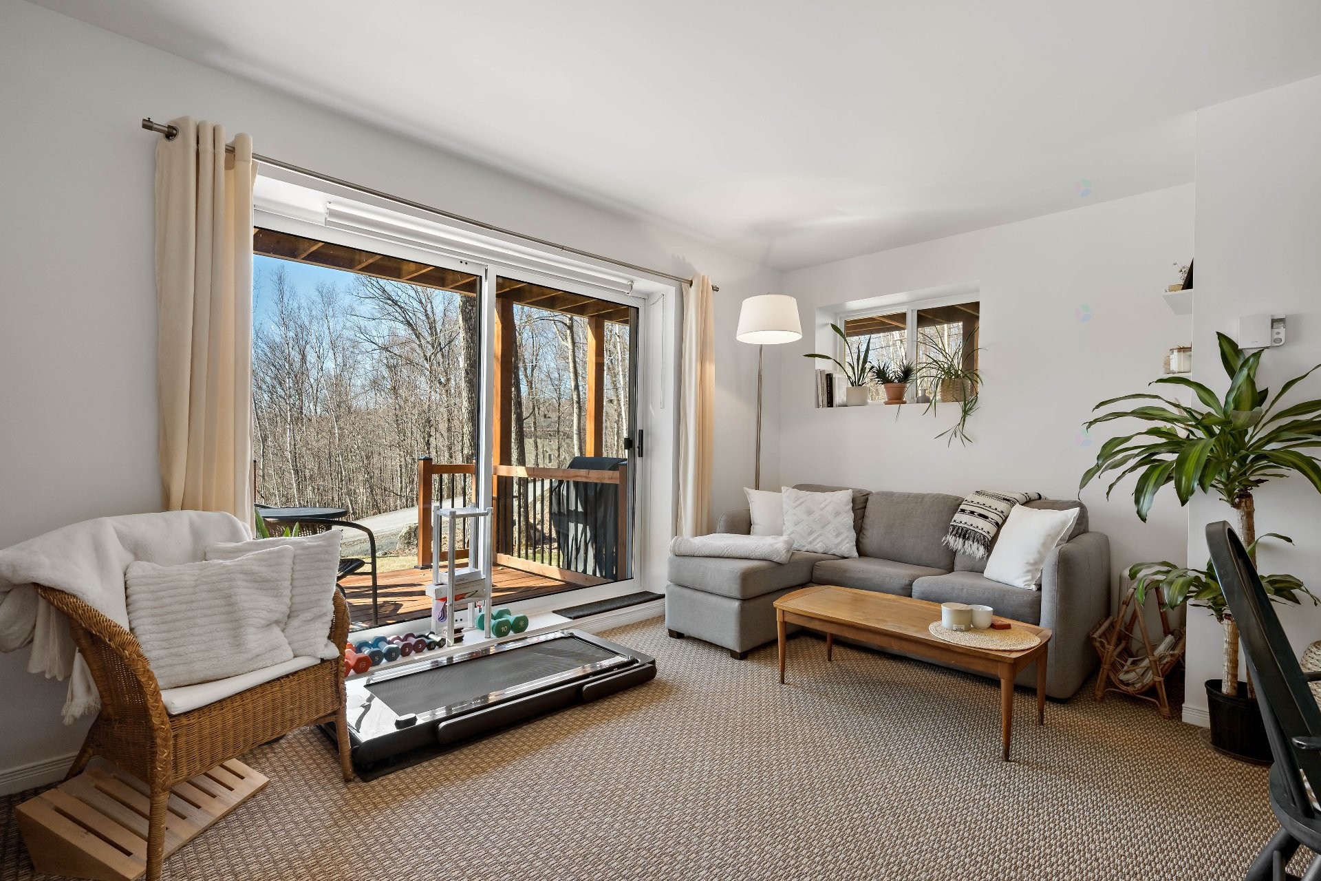 









100Z

 - 102Z


Ch. des Cimes

,
Saint-Sauveur,




QC
J0R1R3

