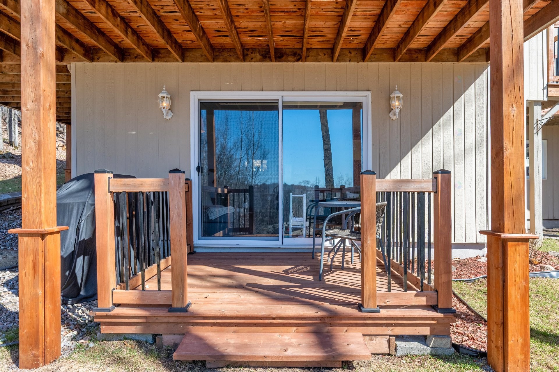 









100Z

 - 102Z


Ch. des Cimes

,
Saint-Sauveur,




QC
J0R1R3

