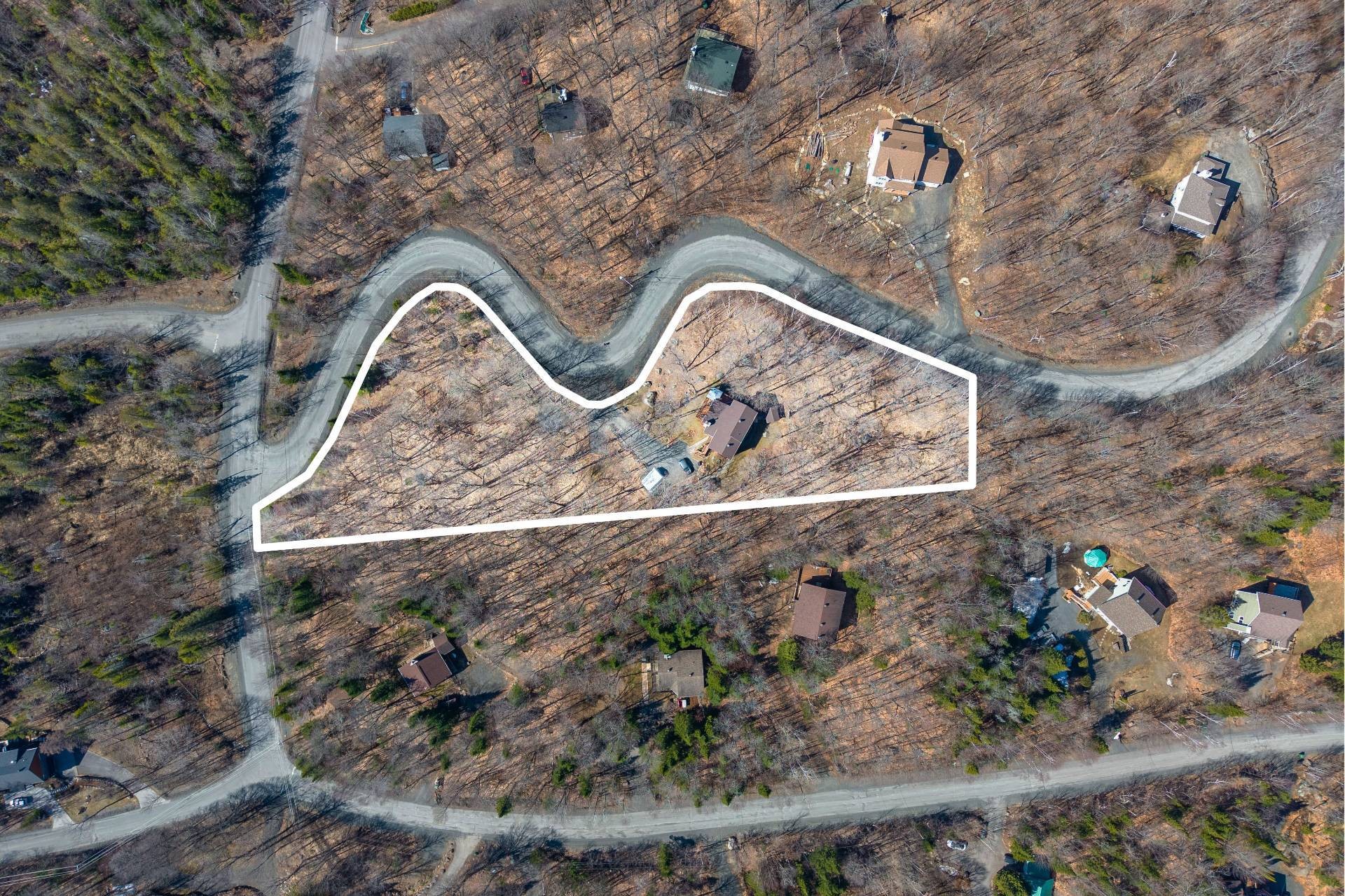 









100Z

 - 102Z


Ch. des Cimes

,
Saint-Sauveur,




QC
J0R1R3

