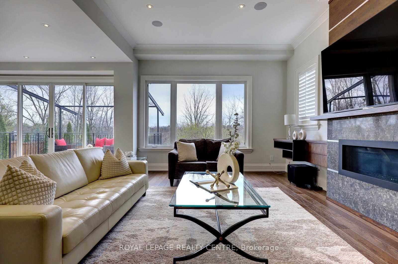 









31


Plainsman

Road,
Mississauga,




ON
L5N 1C4

