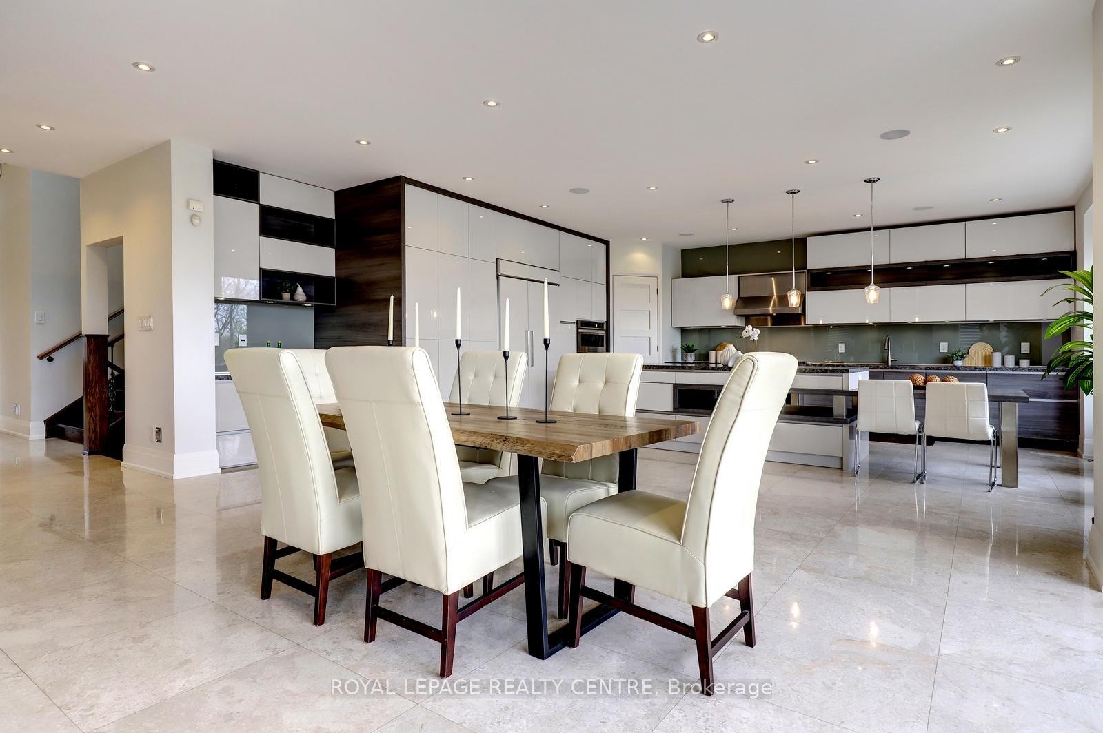 









31


Plainsman

Road,
Mississauga,




ON
L5N 1C4

