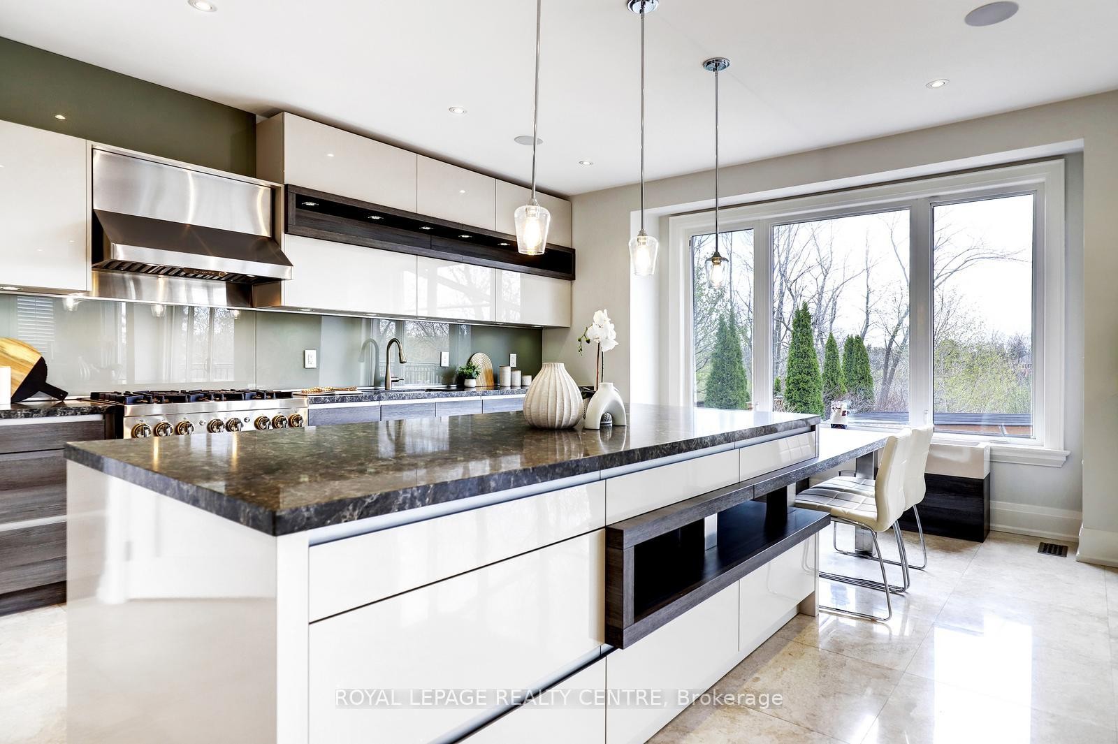 









31


Plainsman

Road,
Mississauga,




ON
L5N 1C4

