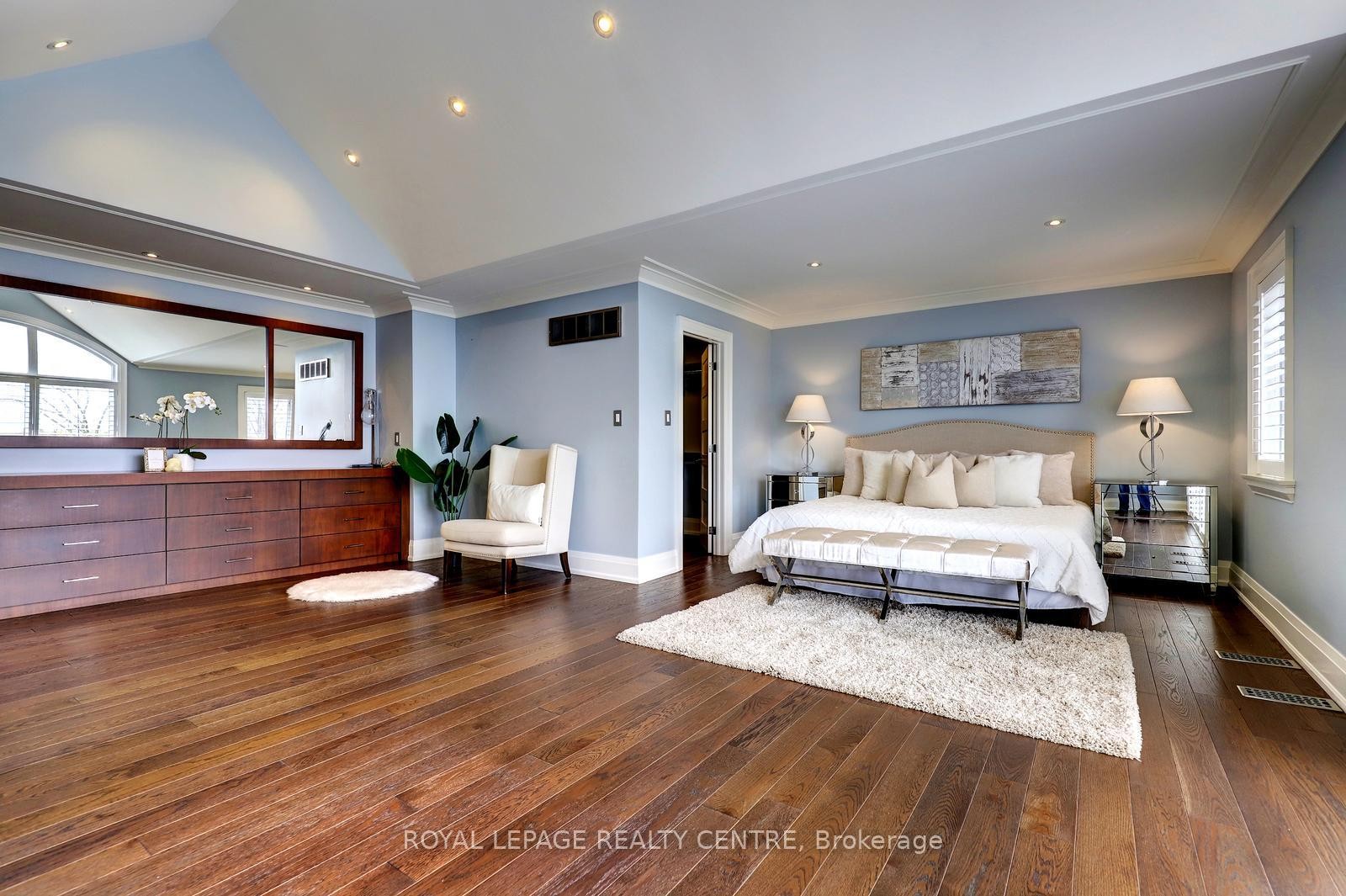 









31


Plainsman

Road,
Mississauga,




ON
L5N 1C4

