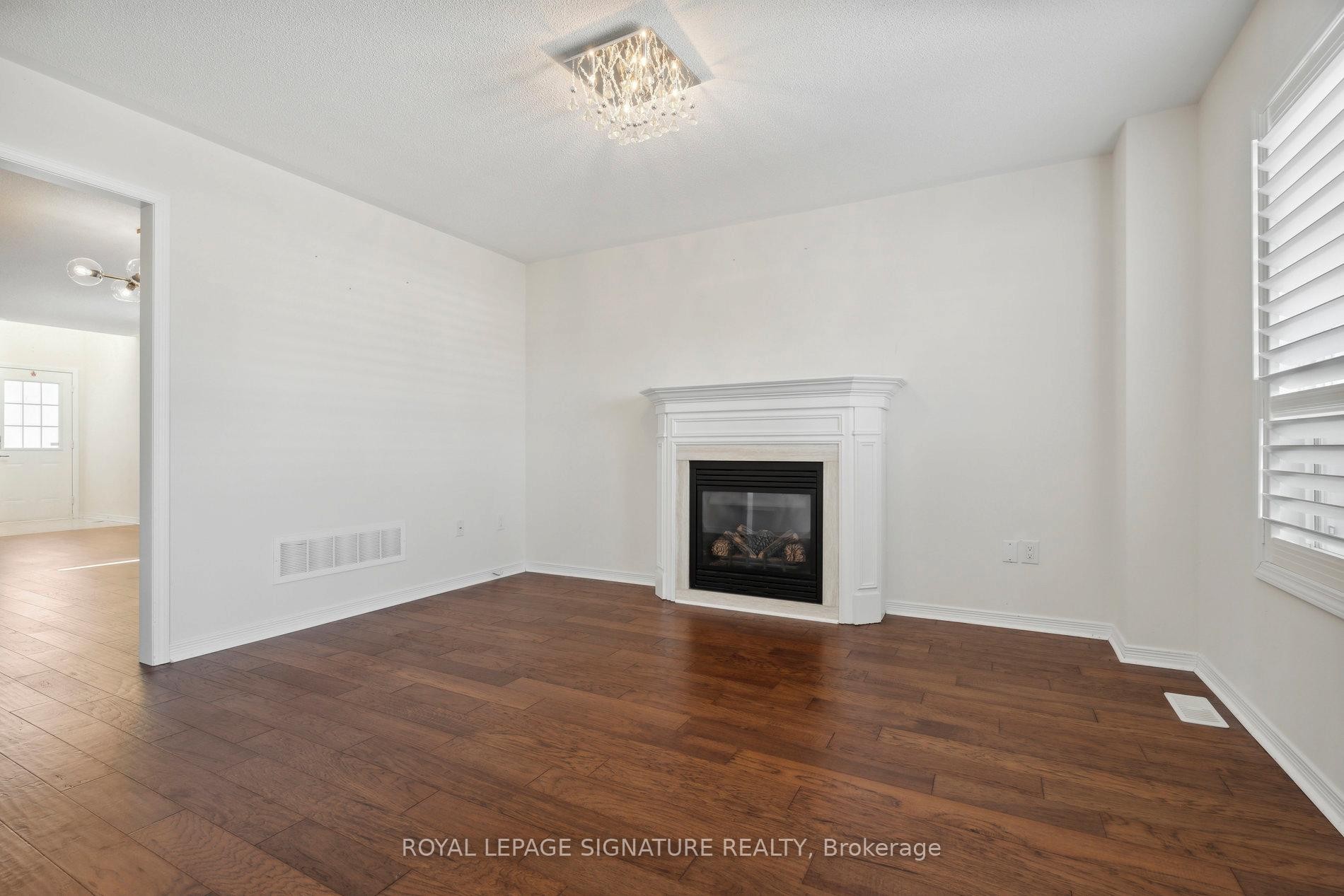 









1198


Mary-Lou St

Street,
Innisfil,




ON
L9S 0C1

