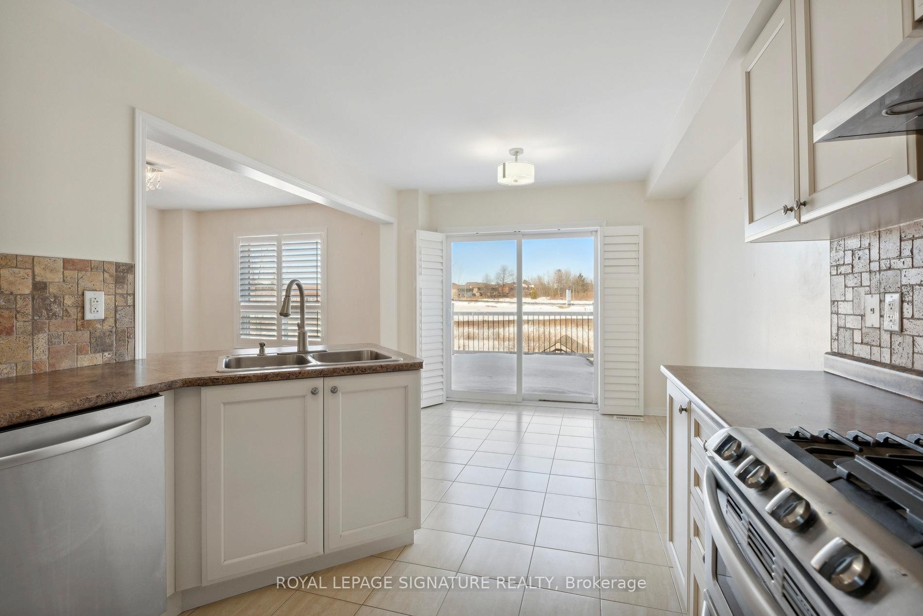 









1198


Mary-Lou St

Street,
Innisfil,




ON
L9S 0C1


