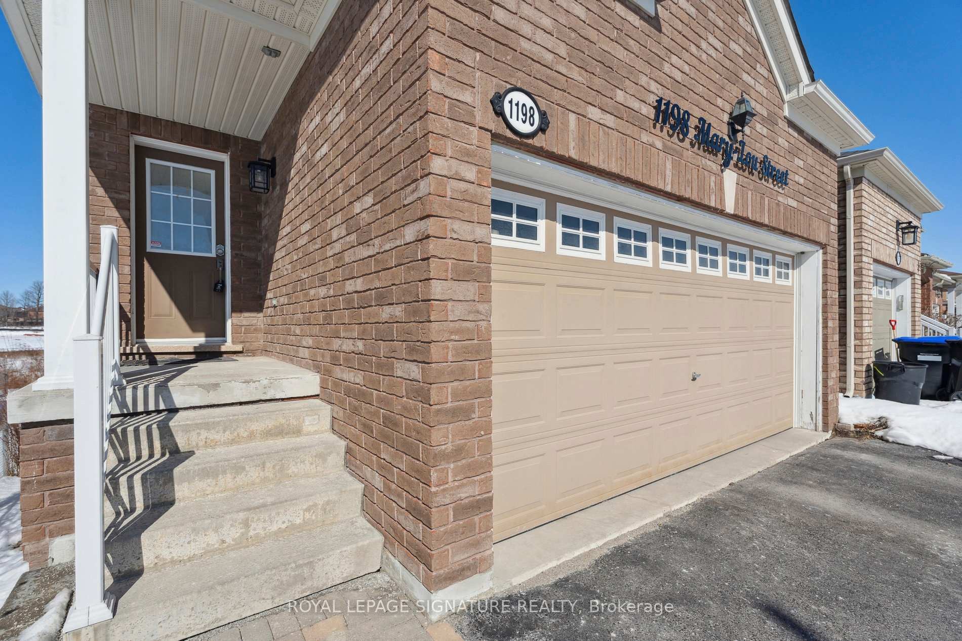 









1198


Mary-Lou St

Street,
Innisfil,




ON
L9S 0C1

