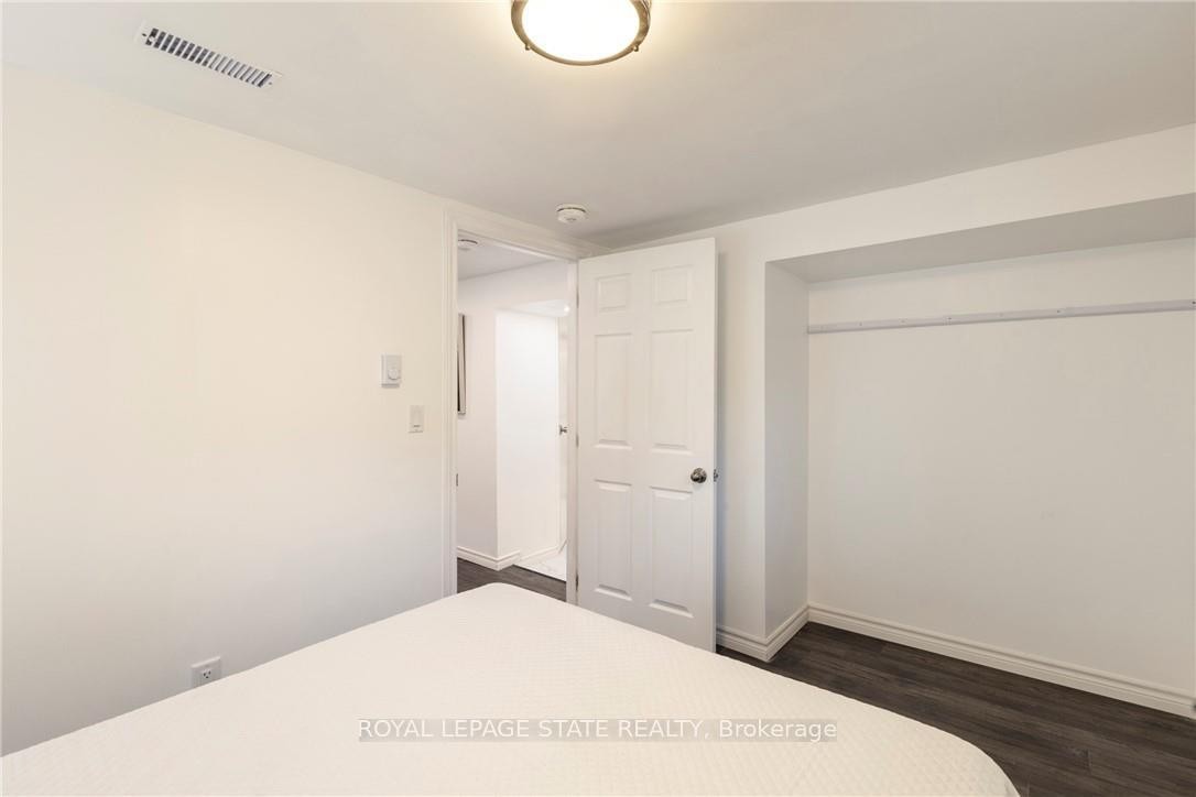 









7


Purdy

Crescent, 2,
Hamilton,




ON
L9A 3B4

