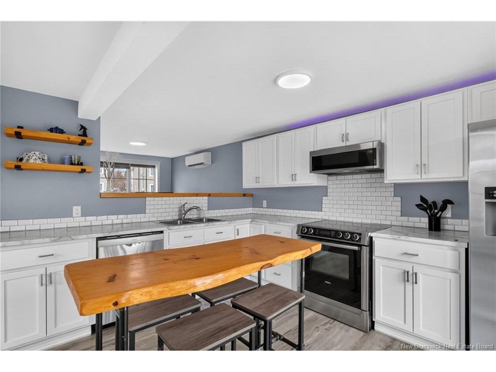 









254


Highlandview

RD,
Moncton,




NB
E1A 2L3

