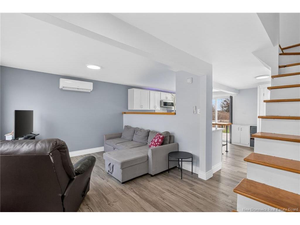 









254


Highlandview

RD,
Moncton,




NB
E1A 2L3

