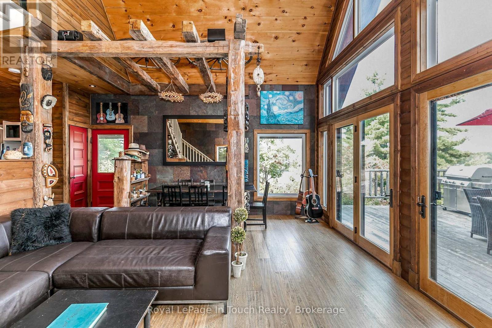 












8 B686 DERBYSHIRE

,
The Archipelago (Archipelago),




Ontario
P2A0B7

