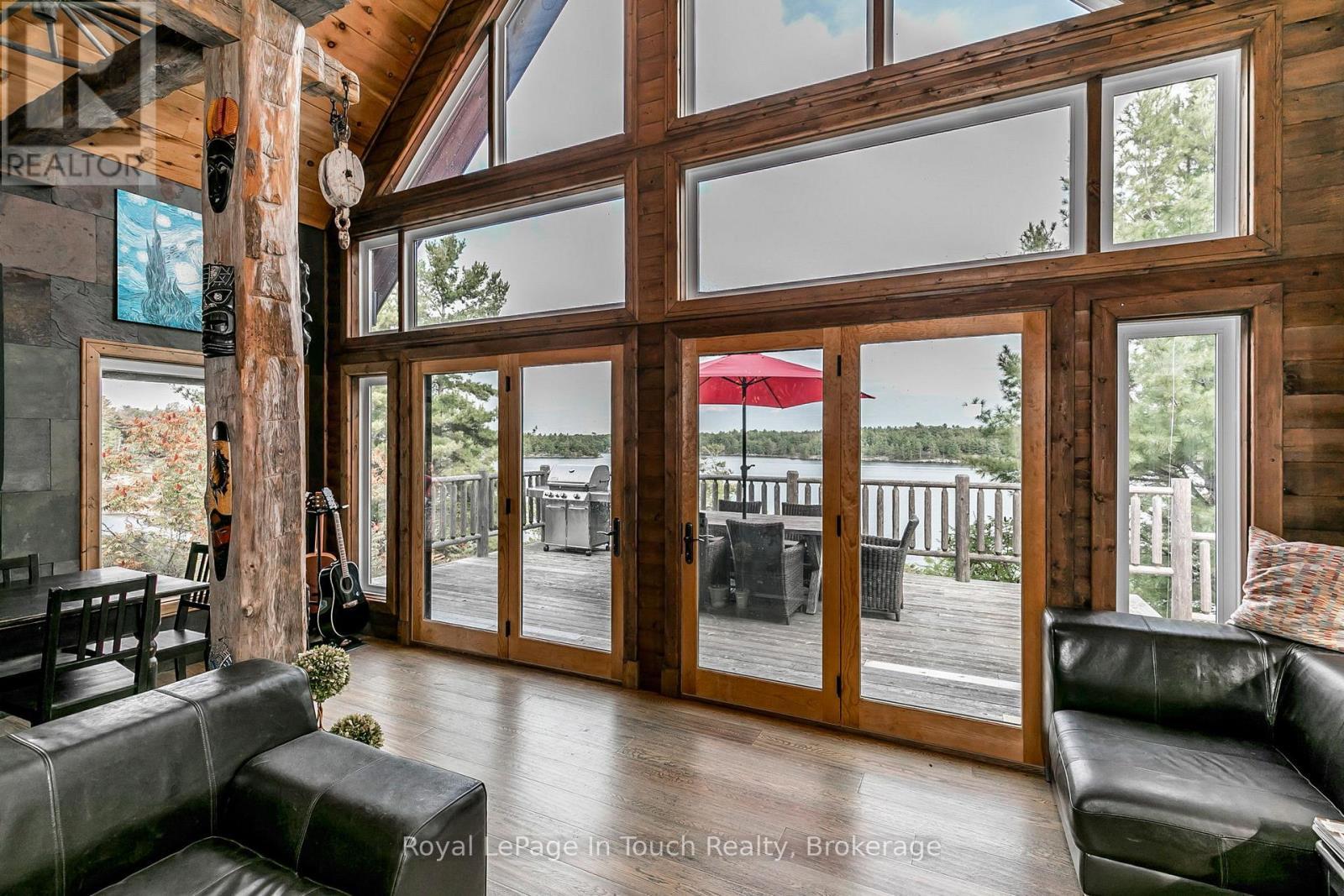 












8 B686 DERBYSHIRE

,
The Archipelago (Archipelago),




Ontario
P2A0B7

