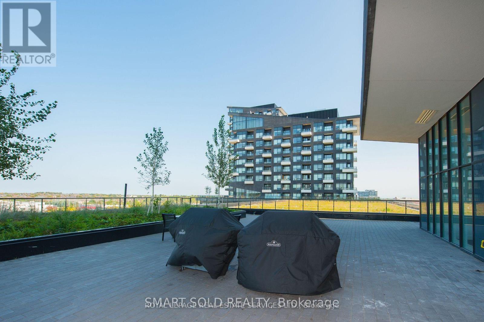 












1126 - 2485 TAUNTON ROAD

,
Oakville,




Ontario
L6H3R8

