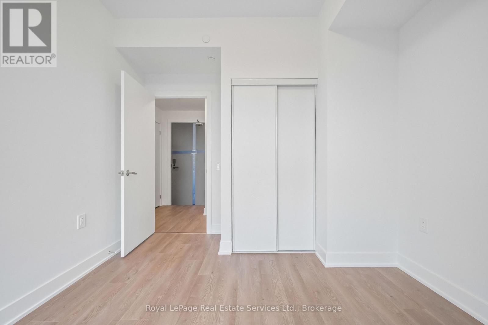 












711 - 2088 JAMES STREET

,
Burlington (Brant),




Ontario
L7R0H2

