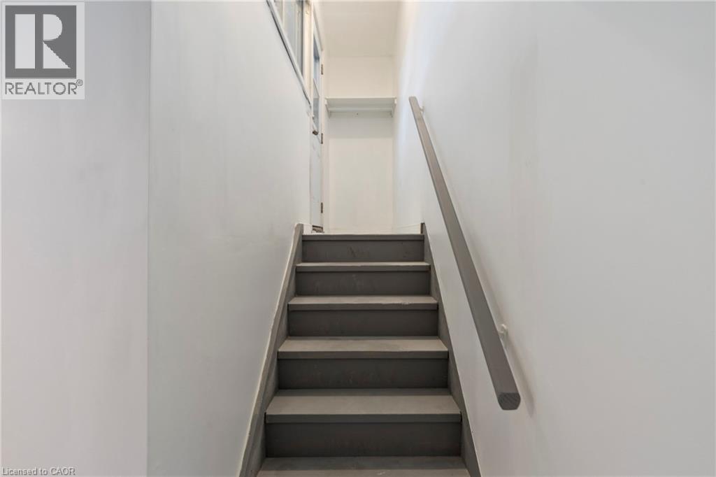 












7 PURDY Crescent Unit# 2

,
Hamilton,




Ontario
L9A3B4

