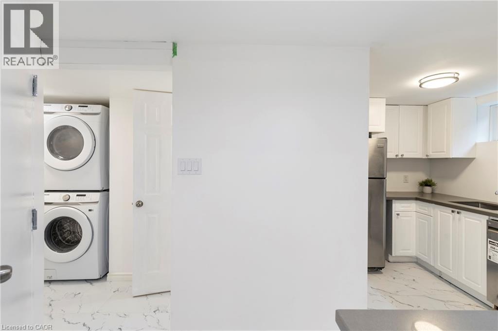 












7 PURDY Crescent Unit# 2

,
Hamilton,




Ontario
L9A3B4

