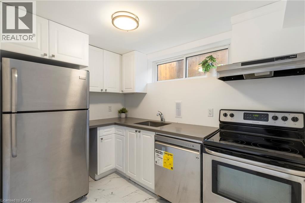 












7 PURDY Crescent Unit# 2

,
Hamilton,




Ontario
L9A3B4

