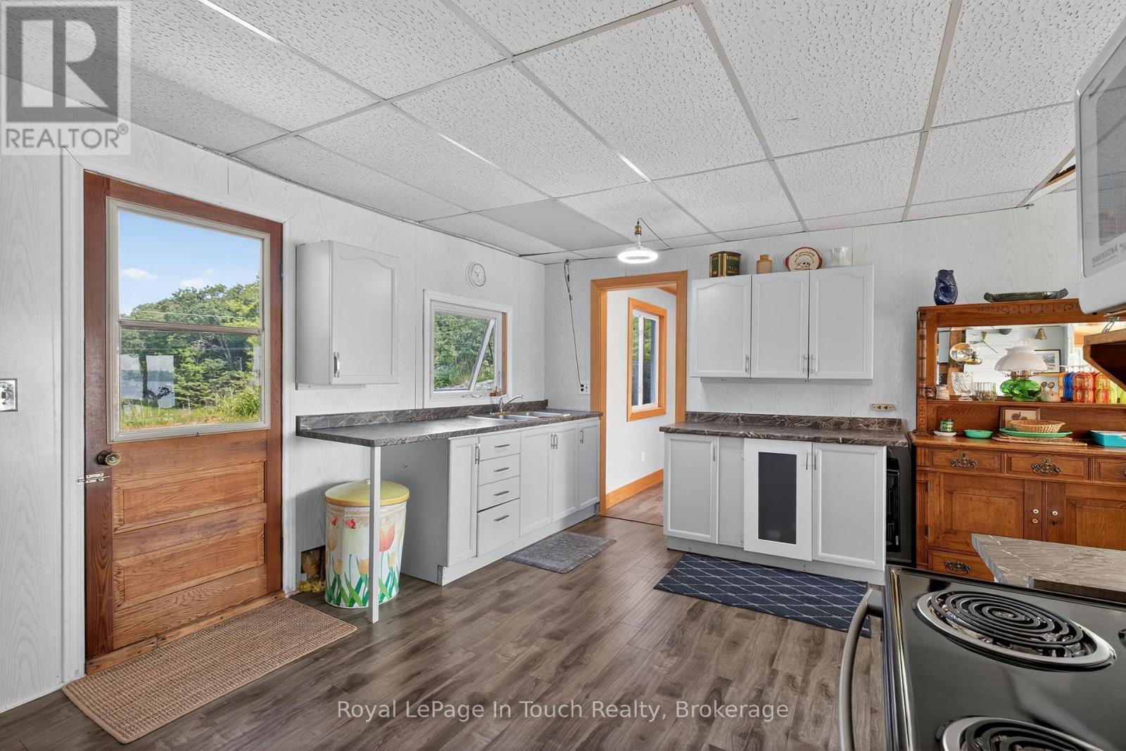 












34 B320 SANS SOUCI ISLAND

,
The Archipelago (Archipelago South),




Ontario
P2A0B7

